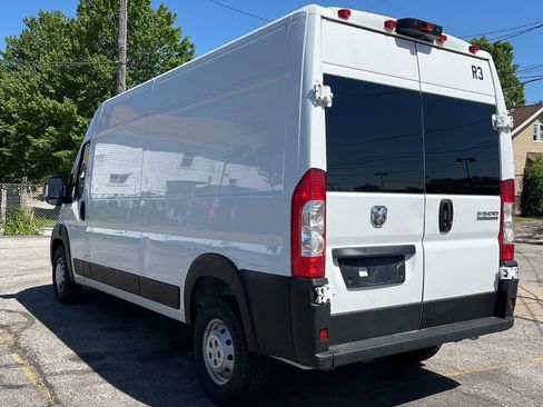Used 2023 RAM ProMaster 2500 FWD image 4