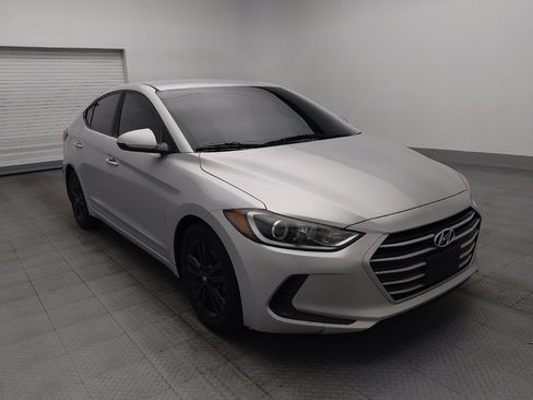 Used 2018 Hyundai Elantra SEL FWD image 13