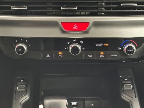 Used 2021 Kia Telluride S AWD/4WD image 25