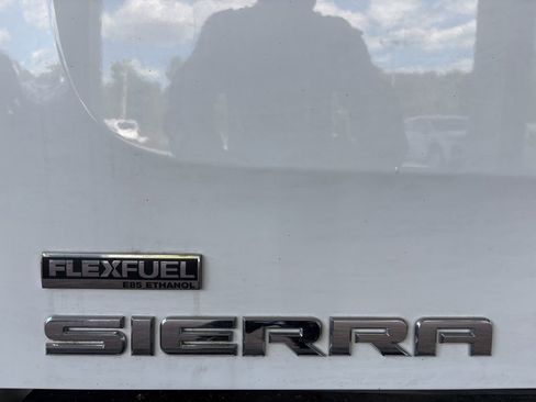 Used 2010 GMC Sierra 1500 W/T AWD/4WD image 7