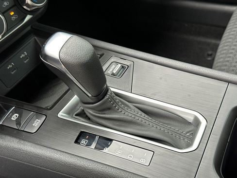 New 2026 Nissan Kicks S image 31