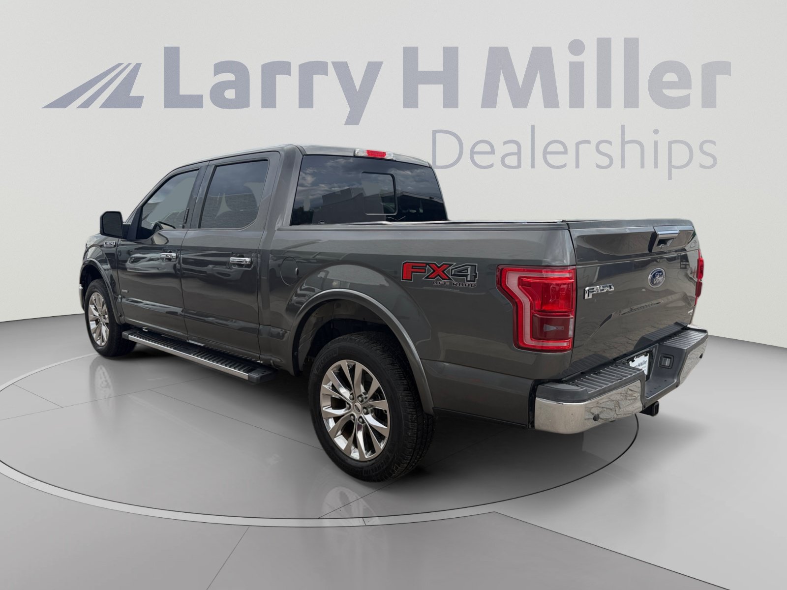 Used 2016 Ford F150 Lariat w/ Equipment Group 502A Luxury AWD/4WD image 3