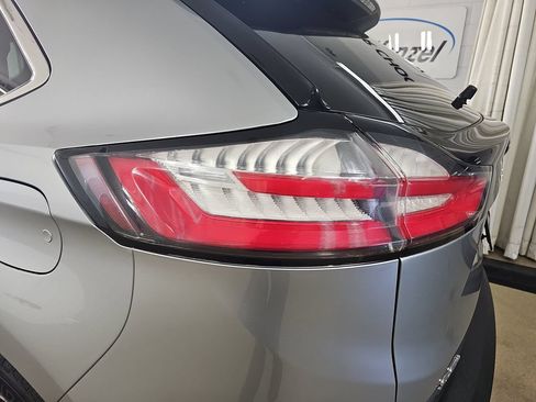 Used 2023 Ford Edge SEL AWD/4WD image 39