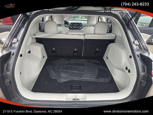 Used 2019 Jeep Cherokee Limited AWD/4WD image 11
