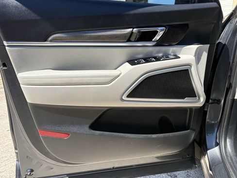 Used 2020 Kia Telluride EX image 10