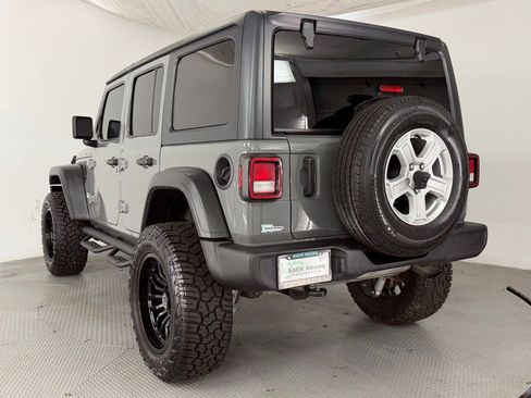 Used 2021 Jeep Wrangler Unlimited Sport AWD/4WD image 7