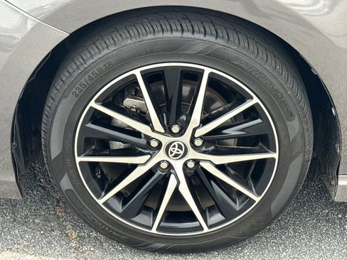 Used 2023 Toyota Camry SE image 11