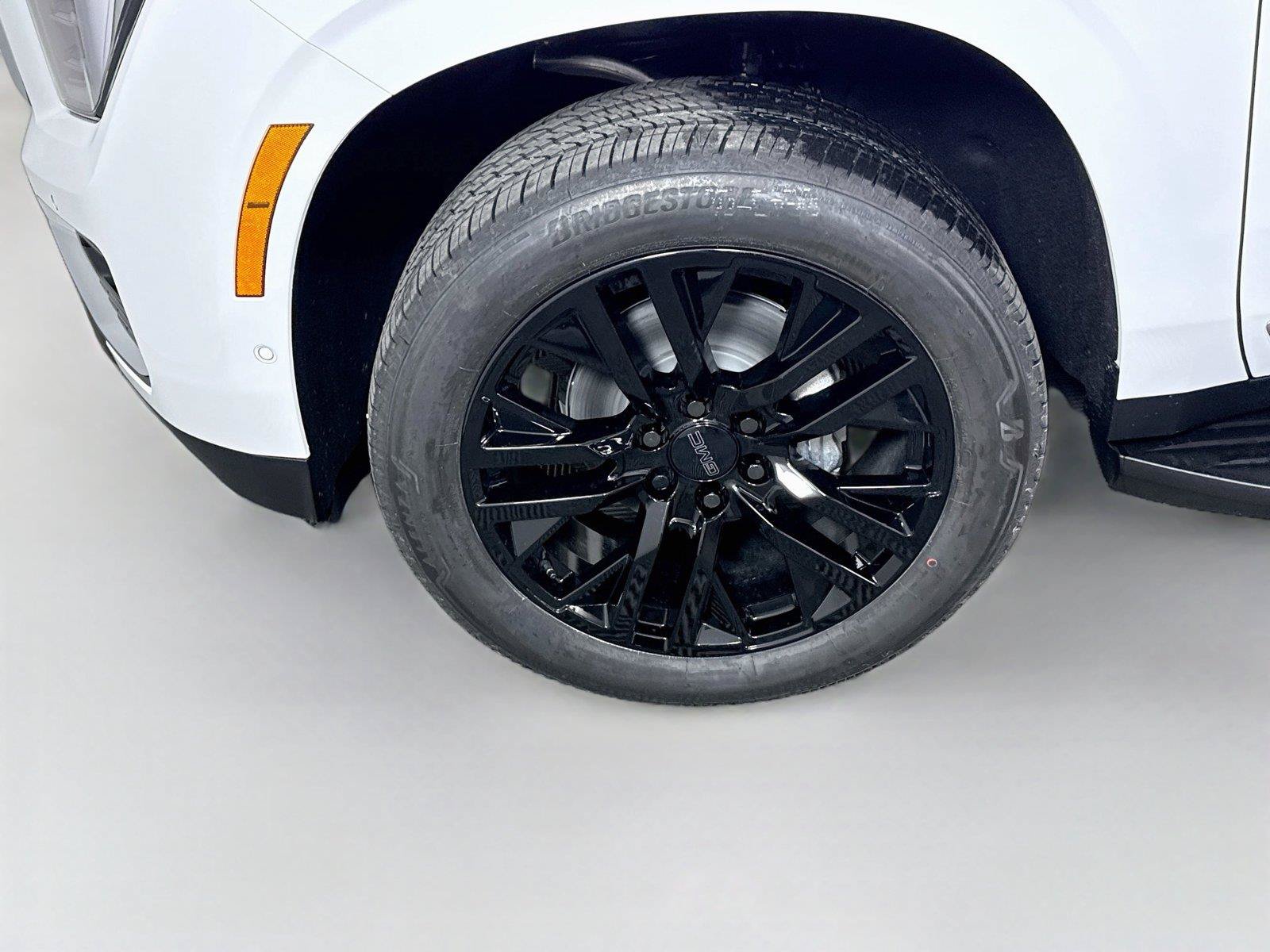 New 2027 GMC Yukon Elevation w/ Elevation Premium Package AWD/4WD image 27