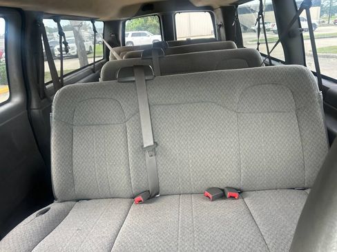 Used 2017 Chevrolet Express 3500 LT w/ LT Preferred Equipment Group RWD image 38