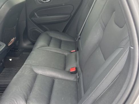 Used 2024 Volvo XC60 B5 Plus w/ Protection Package Premier image 8