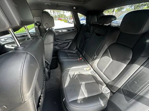 Certified 2018 Porsche Macan S AWD/4WD image 39