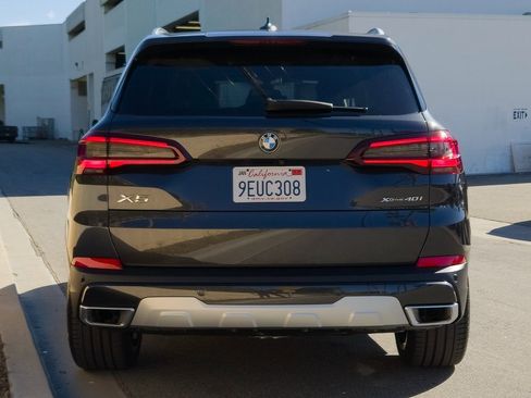 Used 2023 BMW X5 xDrive40i w/ Premium Package image 6