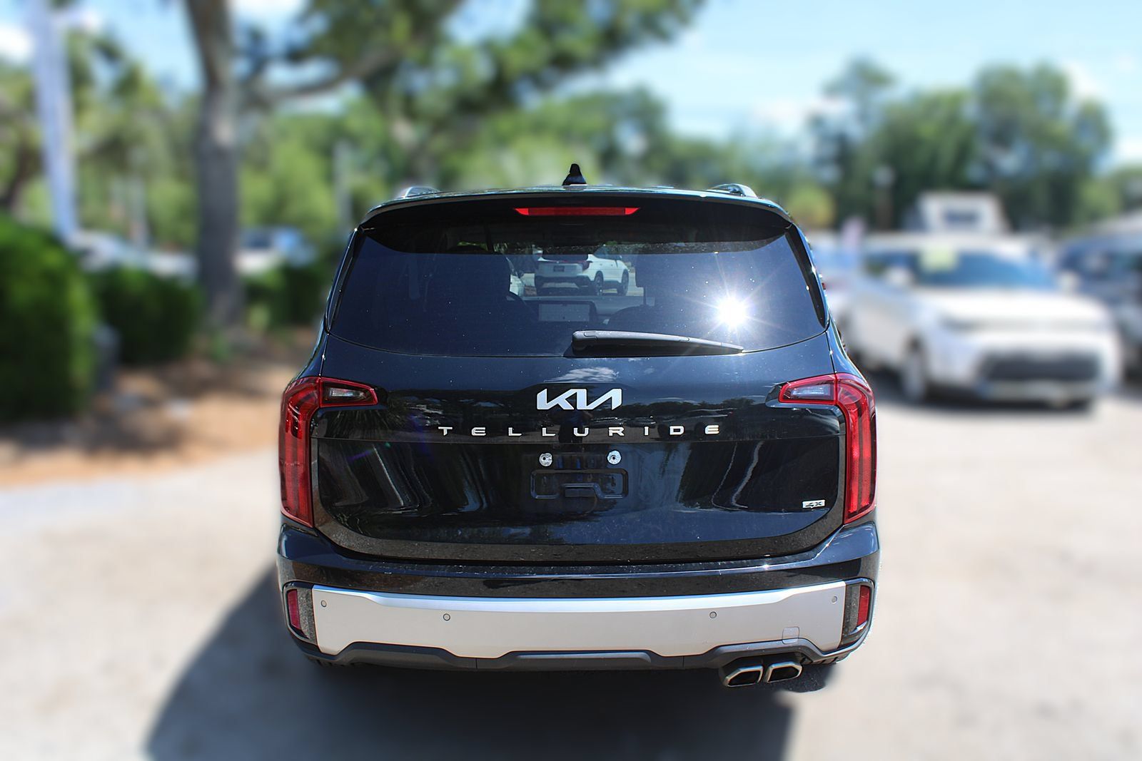 Certified 2023 Kia Telluride S w/ S Sunroof Package AWD/4WD image 8