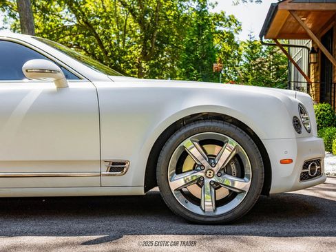 Used 2019 Bentley Mulsanne Speed image 11