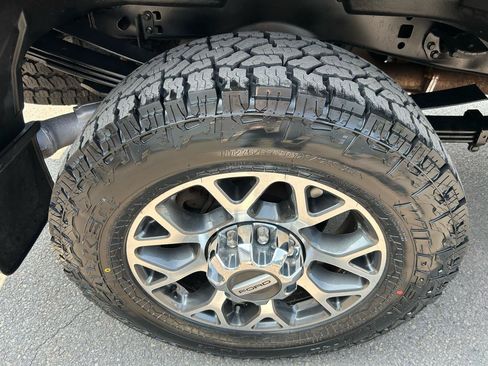 Used 2020 Ford F250 Lariat AWD/4WD image 12