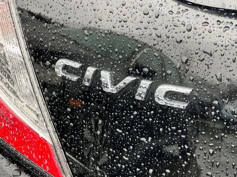 Used 2018 Honda Civic EX image 27