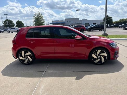 Used 2020 Volkswagen Golf 4-Door FWD image 6