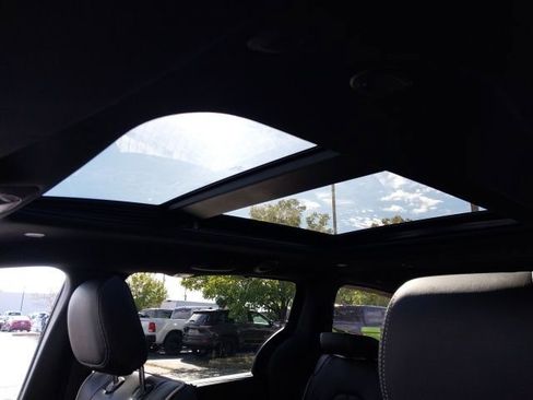 New 2026 Chrysler Pacifica Limited w/ S Appearance Package image 16