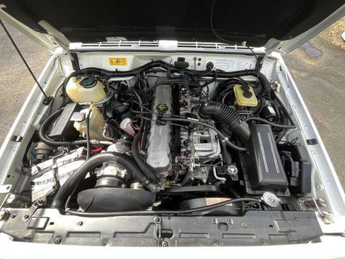 Used 1992 Jeep Cherokee Limited image 22