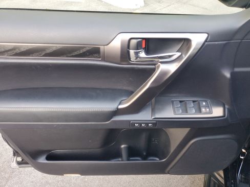 Certified 2022 Lexus GX 460 image 18