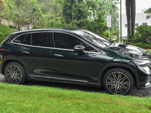 Used 2023 Mercedes-Benz EQE 500 4MATIC SUV image 9