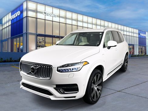 Used 2023 Volvo XC90 T8 Plus w/ Protection Package Premier image 1