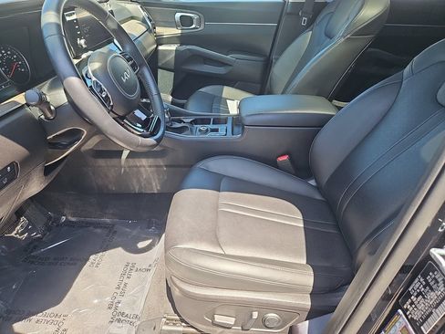 Certified 2023 Kia Sorento X-Line EX AWD/4WD image 32