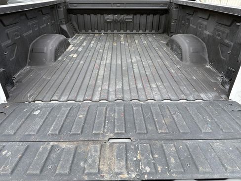 Used 2025 GMC Sierra 2500 AT4 AWD/4WD image 25