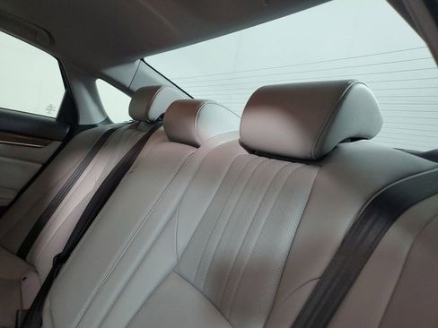 Used 2018 Honda Accord EX-L image 12