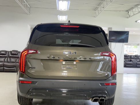 Used 2022 Kia Telluride SX w/ SX Prestige Package AWD/4WD image 4