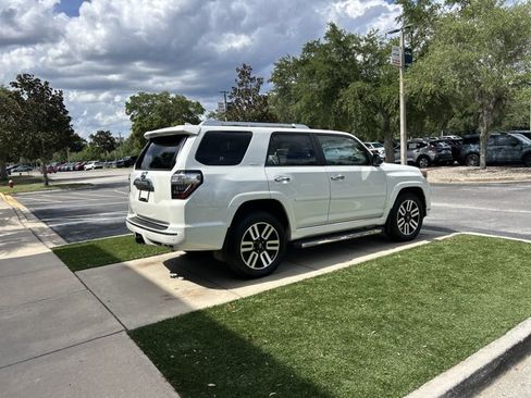Used 2021 Toyota 4Runner Limited AWD/4WD image 5