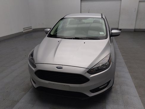 Used 2018 Ford Focus SE w/ SE Appearance Package FWD image 15