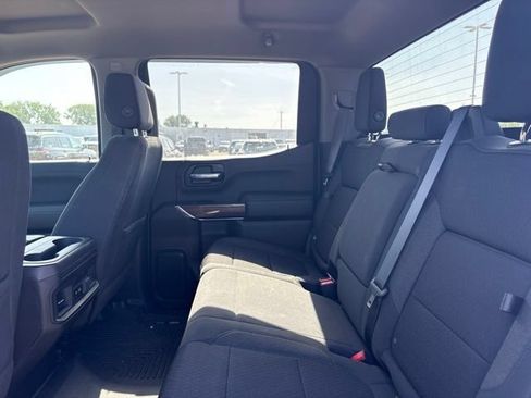 Used 2022 Chevrolet Silverado 1500 RST w/ Redline Edition AWD/4WD image 18