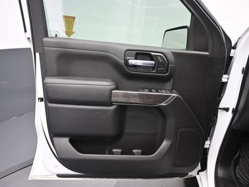 Used 2021 Chevrolet Silverado 1500 LTZ w/ Safety Package II AWD/4WD image 9