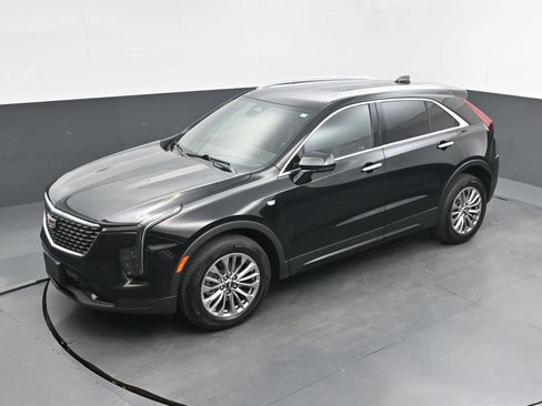 Used 2024 Cadillac XT4 Premium Luxury FWD image 28