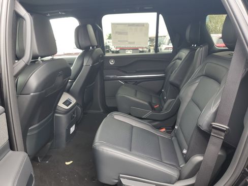 New 2026 Lincoln Navigator Reserve image 27