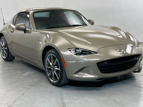 Used 2023 MAZDA MX-5 Miata Grand Touring RWD image 8