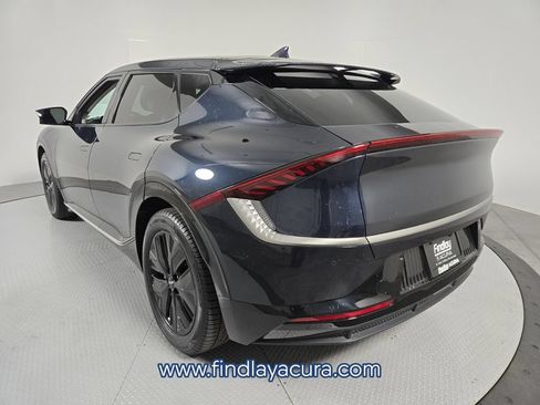 Used 2022 Kia EV6 Wind RWD image 4