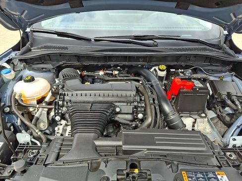 Certified 2024 Ford Escape Platinum AWD/4WD image 27