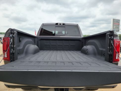 Used 2025 RAM 2500 Big Horn AWD/4WD image 21