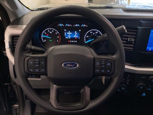 New 2025 Ford F350 XLT w/ FX4 Off-Road Package image 13