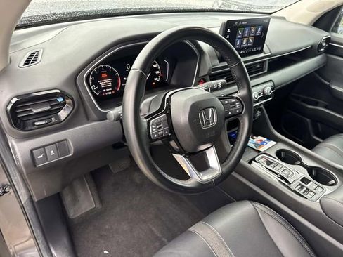 Certified 2024 Honda Pilot EX-L image 17