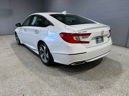 Used 2018 Honda Accord Touring image 6
