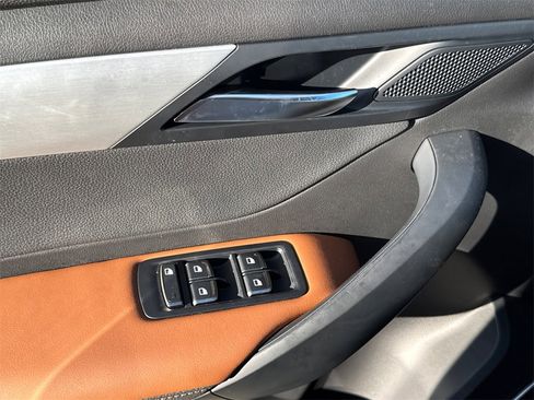 New 2025 VinFast VF 8 Plus image 27