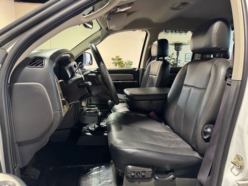 Used 2005 Dodge Ram 2500 Truck SLT w/ Trailer Tow Group image 11