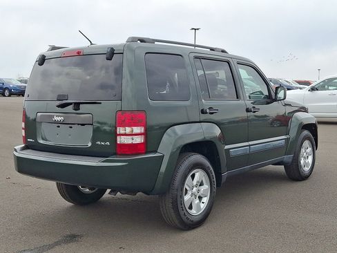 Used 2010 Jeep Liberty Sport w/ Popular Equipment Group image 6