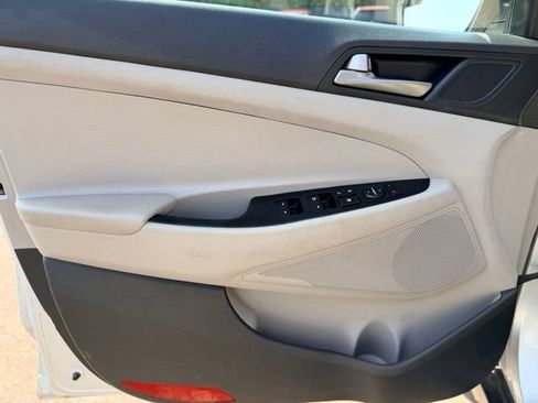 Used 2018 Hyundai Tucson SEL FWD image 15