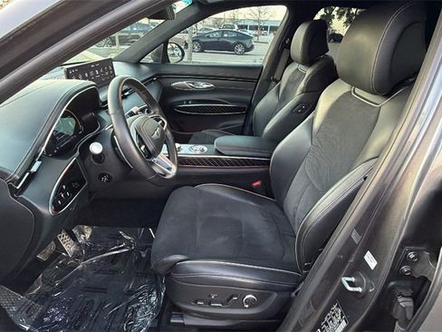 Used 2022 Genesis GV70 3.5T Sport w/ Sport Prestige Package image 15