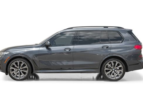 Used 2021 BMW X7 M50i w/ Dynamic Handling Package AWD/4WD image 11