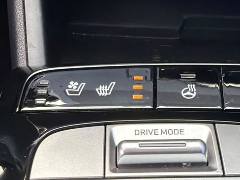 Used 2023 Hyundai Tucson Limited image 31